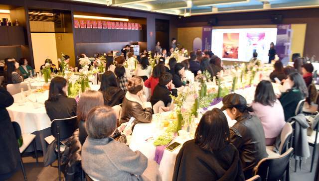 j9九游会真人游戏第一品牌聚光成炬彰显璀璨年华：湖南省川渝商会‘她’力量绽彩增辉(图14)